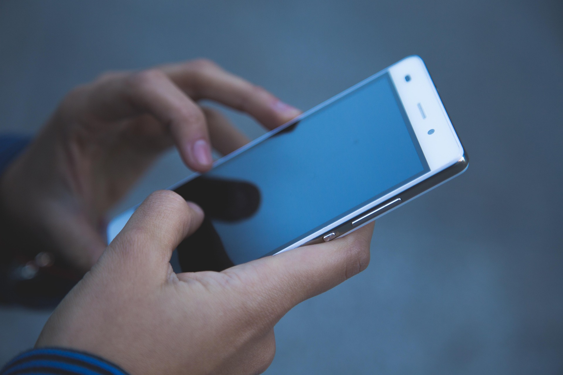 Znaczenie NFC w telefonach – nowoczesne rozwiązanie kluczowych wyzwań